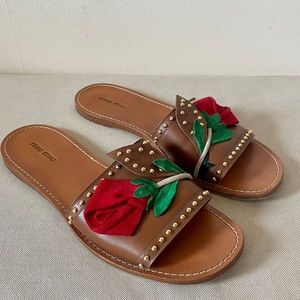 🌹 Miu Miu rose flower leather flats summer sandals. Italian Size 39.5/8.5.